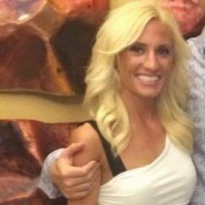 Meet your Posher, Caitlin